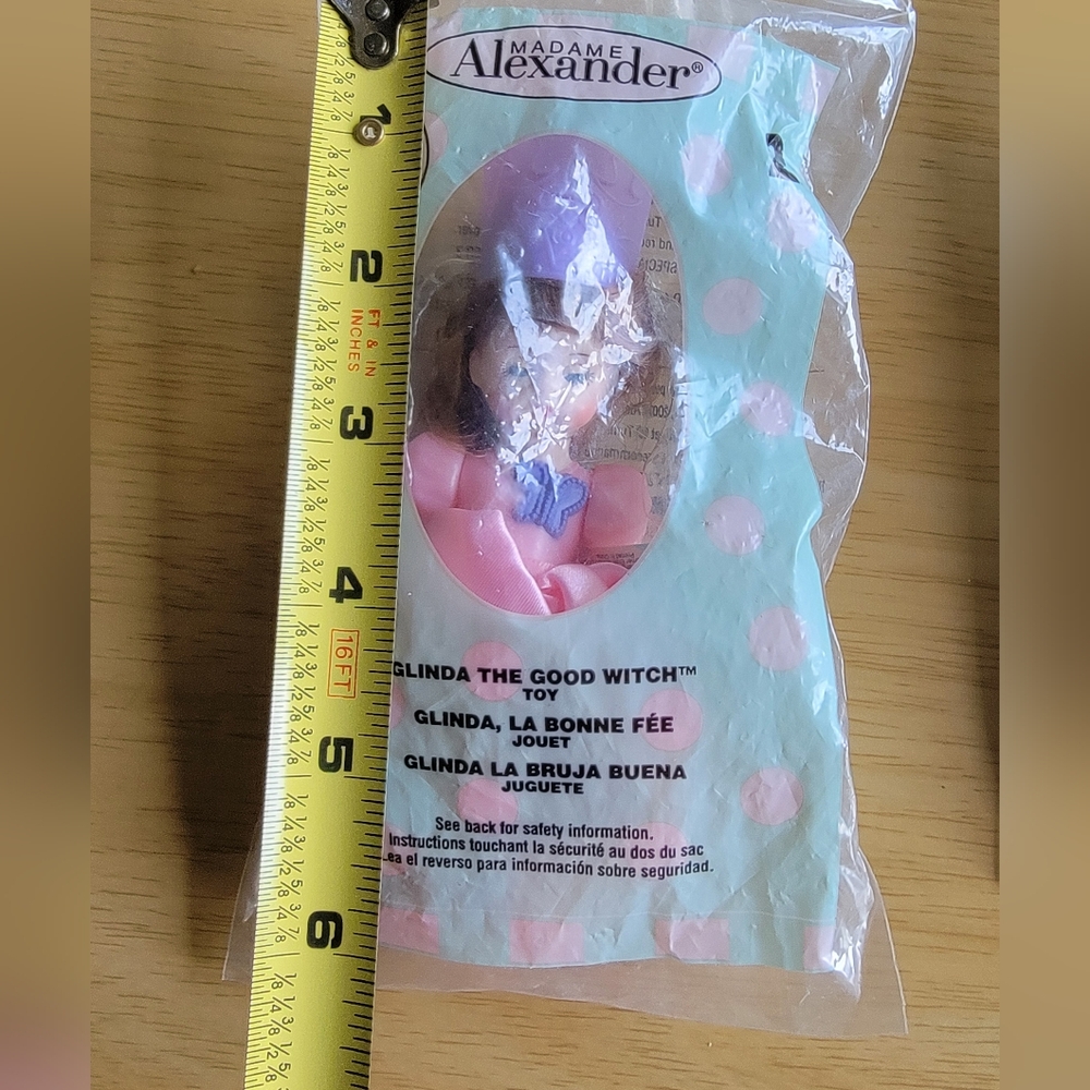 MADAME ALEXANDER Glinda the Good Witch doll from The Wizard of Oz.. NWT* - Picture 5 of 7